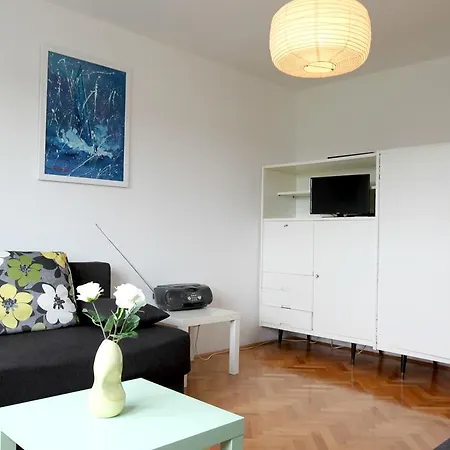 Sweet And Romantic Studio For 2 In City Center Apartman Poreč