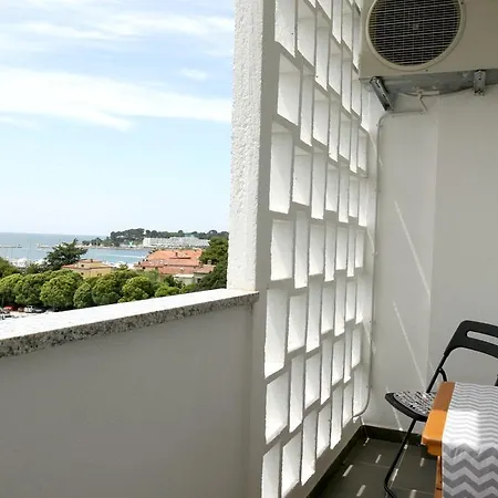 Sweet And Romantic Studio For 2 In City Center