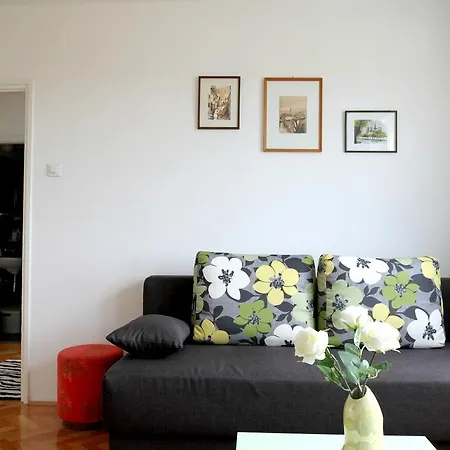 Sweet And Romantic Studio For 2 In City Center Appartement *